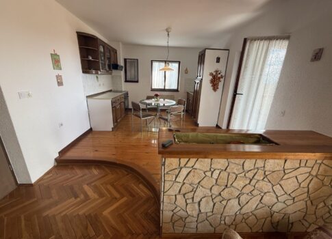 RIJEKA, SRDOČI - Nyílt tengerre néző apartman nagyszerű helyen
