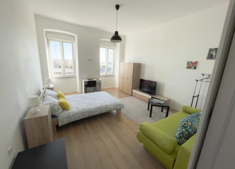 RIJEKA, MLAKA - 76m2-es lakás két lakással