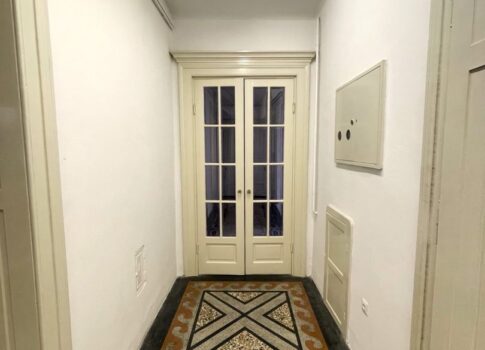 RIJEKA, KÖZPONT - Egyedülálló ingatlan, 260 m2-es lakás remek helyen!