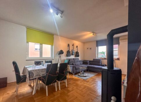 VIŠKOVO, SROKI - 2 hálószoba + nappali, 70m2, újabb épület, terasz
