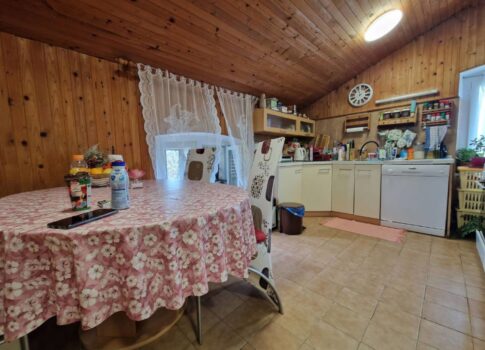 ISZTRIA, BUJE - Apartman egyedülálló helyen