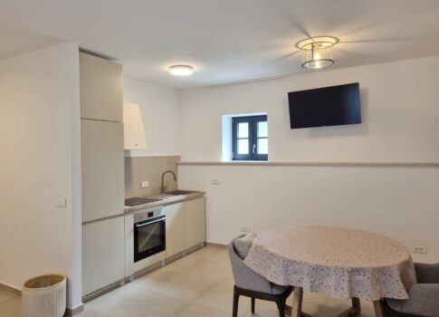 ISZTRIA, POREČ - Újonnan átalakított apartman nagyszerű helyen