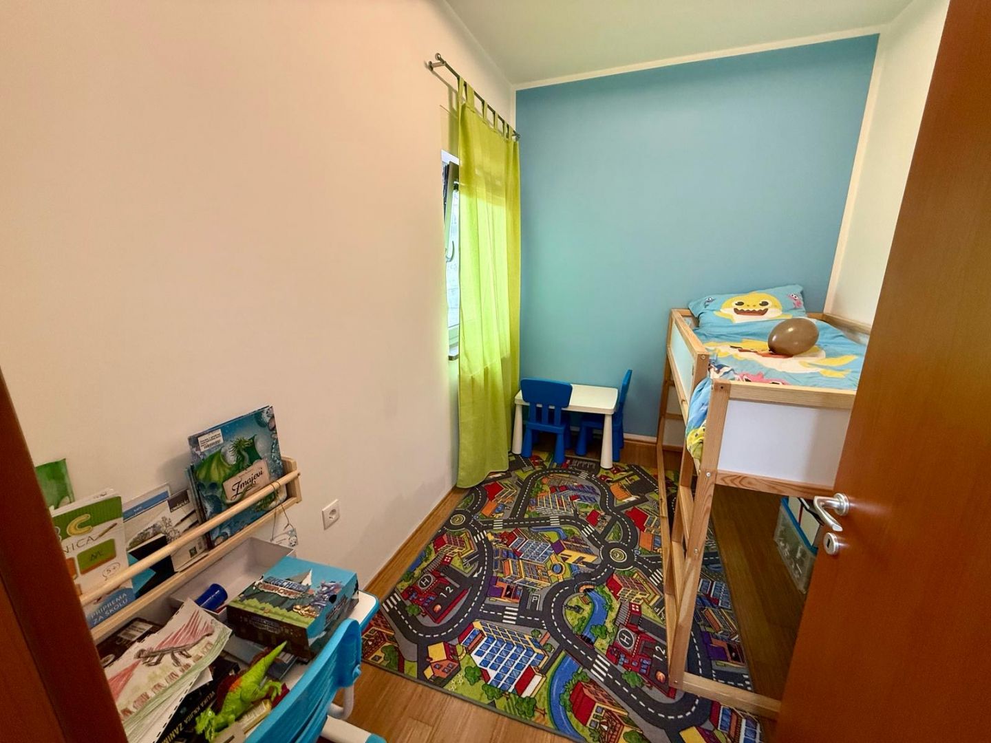 VIŠKOVO, MARINIĆI - 2 hálószoba + nappali, terasz, taverna 55 m2, kert 130 m2