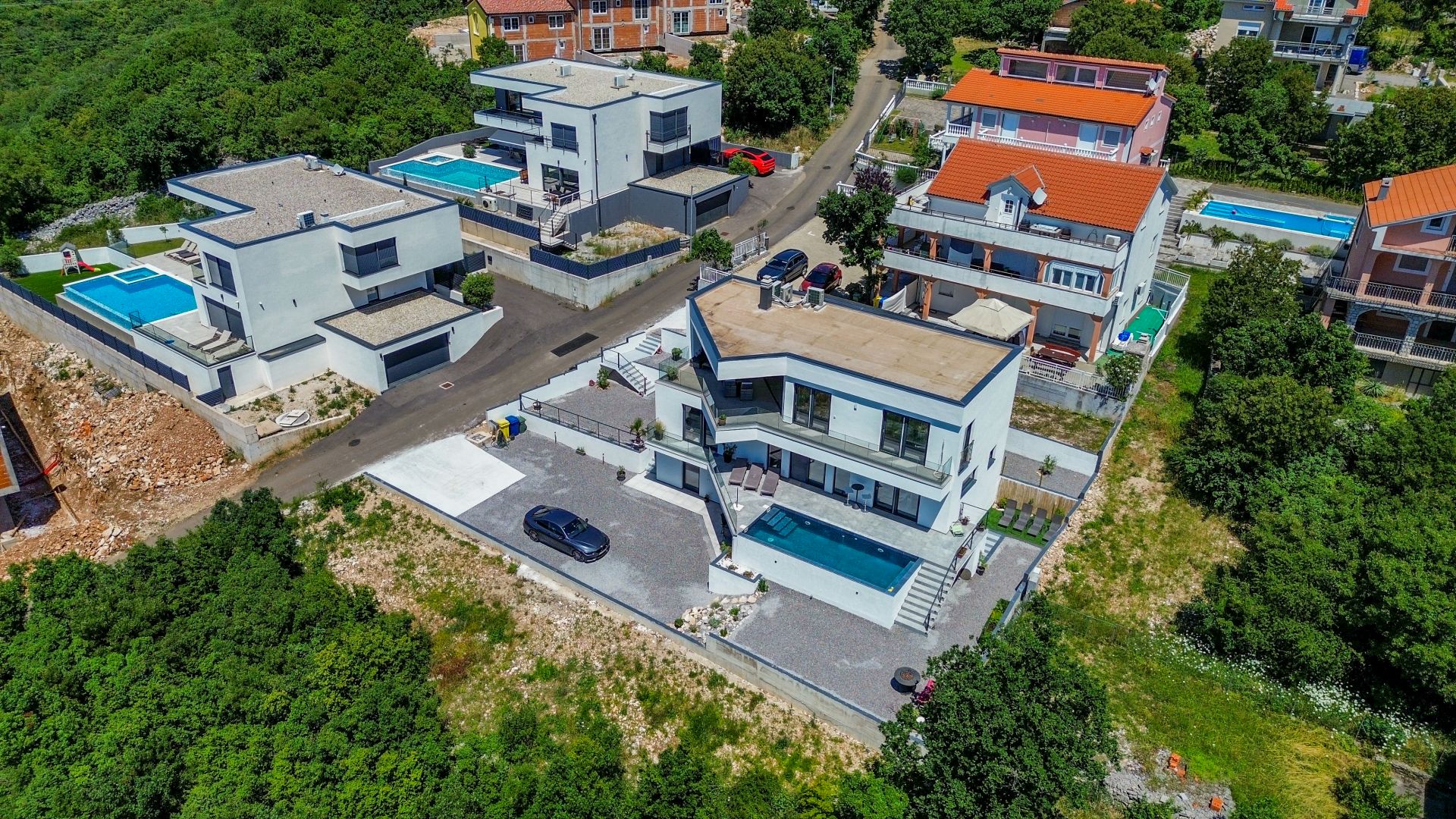 CRIKVENICA, KVARNER - Modern villa medencével és panorámás kilátással a tengerre (ház + apartman)