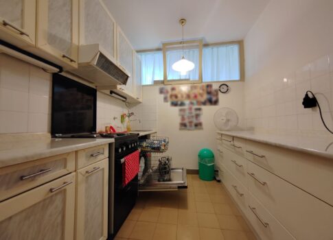 CRIKVENICA – Hrusta, apartman két erkéllyel és kilátással