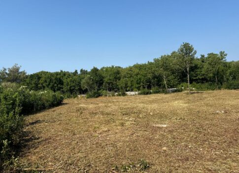 Föld Labin, 600m2