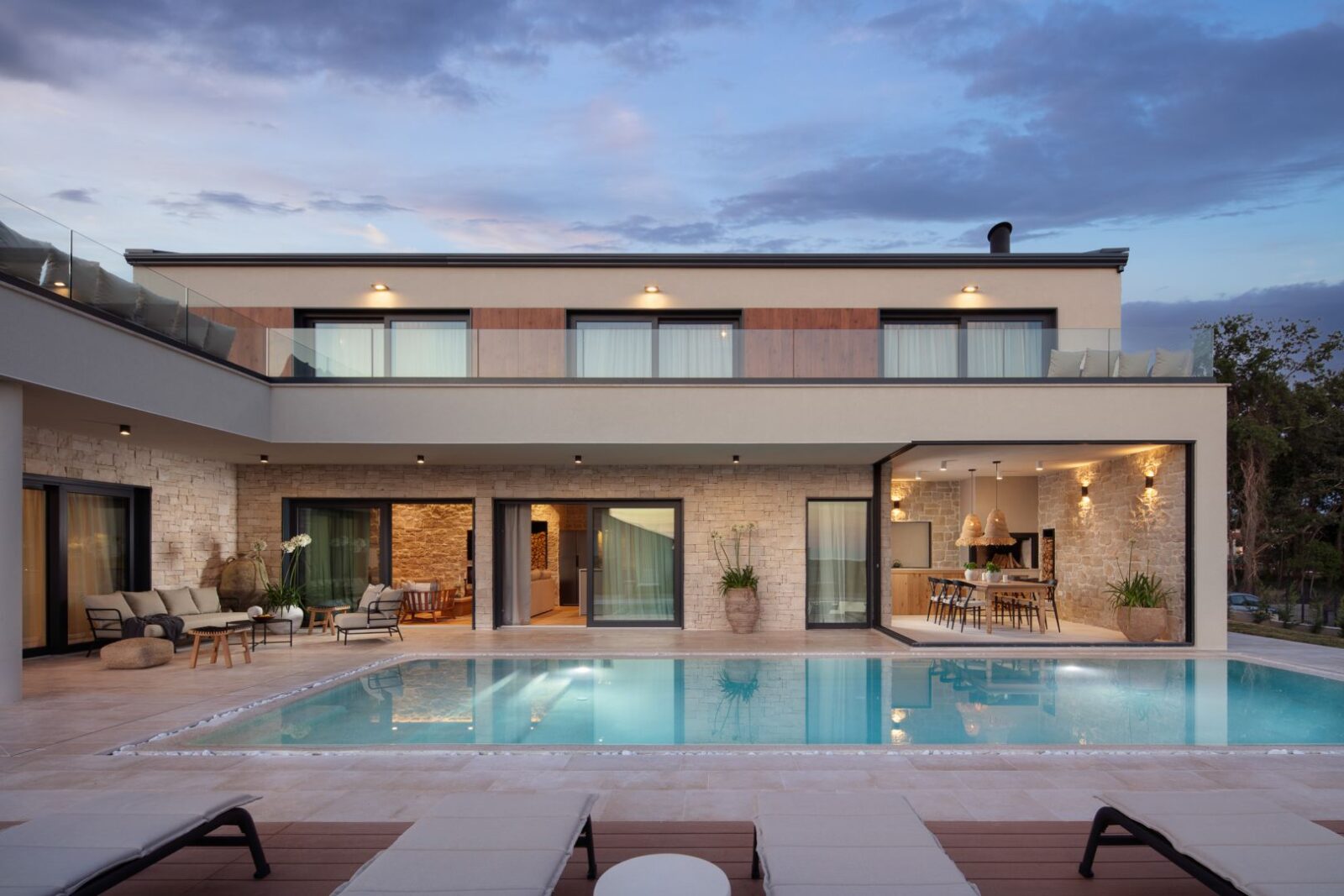 ISZTRIA, TINJAN - Kiválóan felszerelt villa öt hálószobával és wellness-részleggel