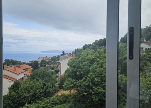 OPATIJA, LOVRAN - 1 hálószobás klasszikus apartman tengerre néző kilátással