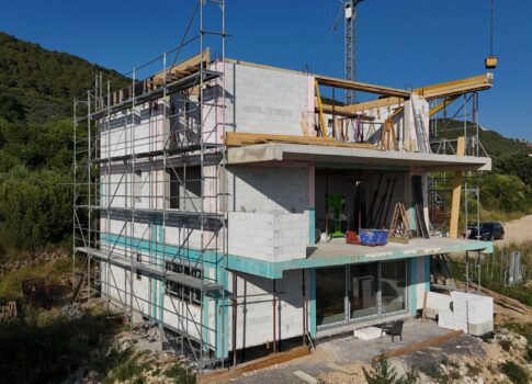 RAB SZIGETE, BANJOL - Penthouse lakás, garázs és panorámás kilátás a tengerre