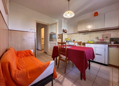 RIJEKA, DONJA VEŽICA - 2 lakásos lakás loggiával és kilátással a tengerre