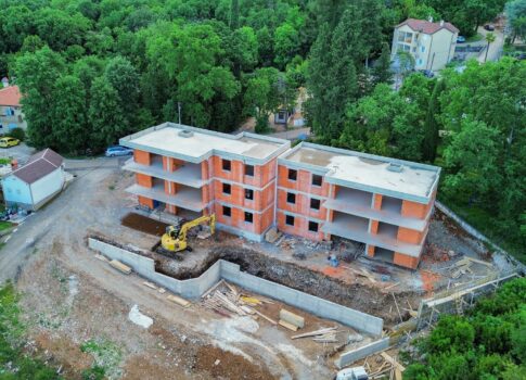 OPATIJA, IKA - apartman új épületben saját medencével és gyönyörű kilátással a tengerre
