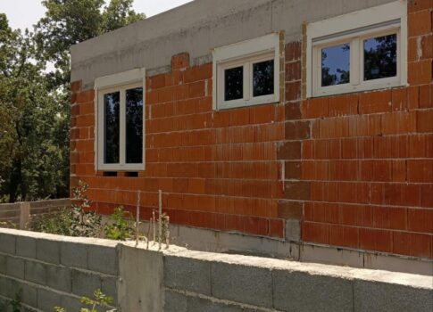 ISZTRIA, MARČANA - Modern családi ház medencével a befejezetlen állapotban