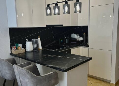 ISZTRIA, RAŠA - Újonnan felújított földszinti apartman kerttel