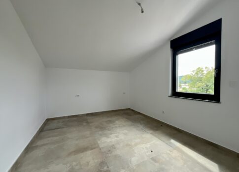 DRAŽICE - Modern ház fűtött medencével és csendes helyen!