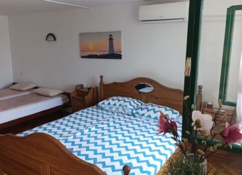 CRIKVENICA, SELCE - ikerház 260 méterre a tengertől