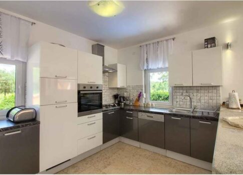 ISZTRIA, MEDULIN Villa medencével 300 m-re a strandtól