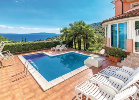 OPATIJA, KÖZPONT - Ritkaság a piacon! - luxusvilla medencével