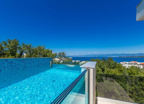 KRK SZIGET, MALINSKA - Luxus penthouse medencével és panorámás kilátással a tengerre