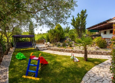 KRK SZIGET, VRBNIK (környéke) - Ház úszómedencével és jakuzzival