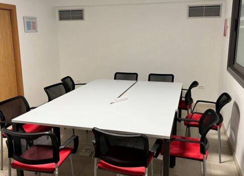 RIJEKA, KASTAV - üzlethelyiség / irodahelyiség 368 m2, korszerűen berendezett!!!