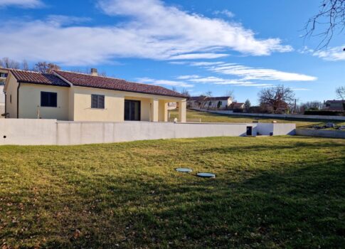 ISZTRIA, LABIN - Ház úszómedencével