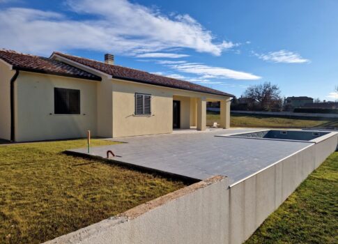 ISZTRIA, LABIN - Ház úszómedencével