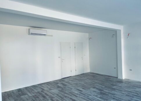 ISZTRIA, MEDULIN 40 m2-es irodahelyiség gyakori helyen