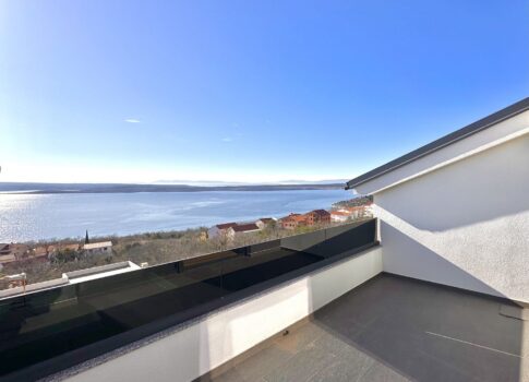 CRIKVENICA - Kétszintes apartman, 101 m2, tengerre néző kilátással!
