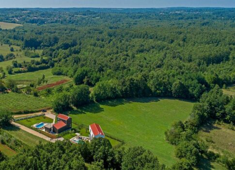 ISZTRIA, BARBAN – Három vonzó ingatlan befektetésre