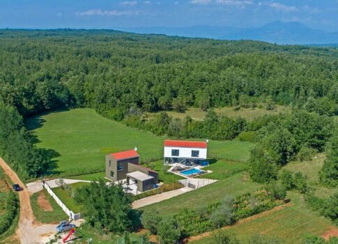 ISZTRIA, BARBAN – Három vonzó ingatlan befektetésre