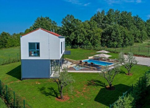 ISZTRIA, BARBAN – Három vonzó ingatlan befektetésre