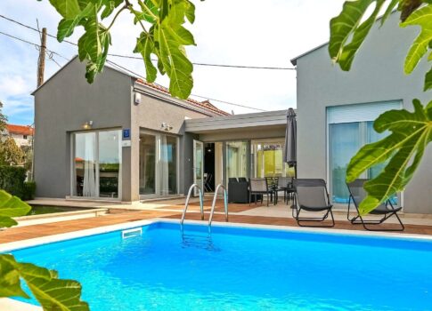 ISZTRIA, POREČ - Ház úszómedencével