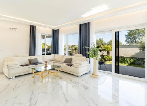 ISZTRIA, MEDULIN - Exkluzív modern villa csendes helyen