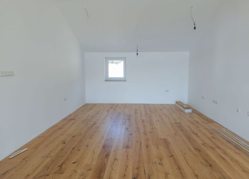 CRES SZIGET, CRES - Apartman 3 hálószobával + fürdőszobával, parkolóval, kilátással a tengerre