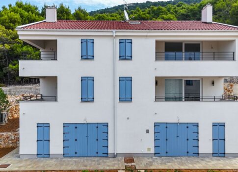 CRES SZIGET, CRES - Kétszintes lakás egy új épületben mediterrán bájjal