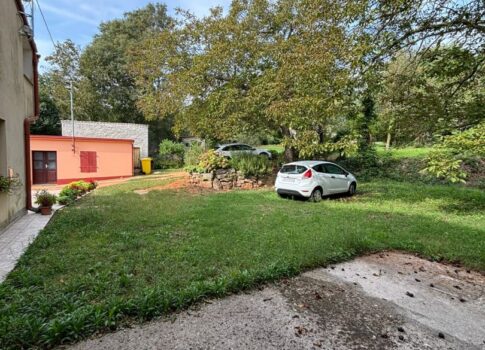 ISZTRIA, BARBAN - Részben felújított ház gyönyörű helyen!