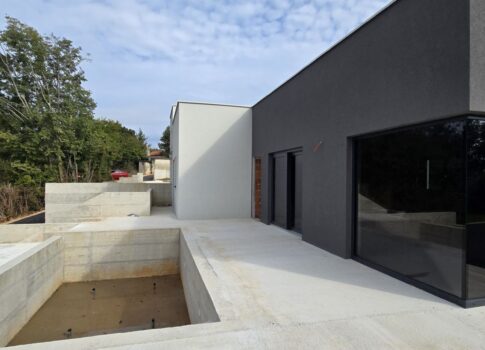 ISZTRIA, BARBAN - Ikerház villa medencével és maximális magánélettel