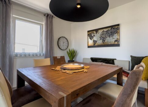 KRK SZIGET, NJIVICE - modern lakás egy új épületben terasszal