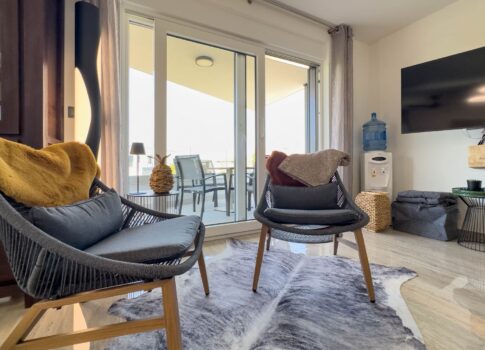 KRK SZIGET, NJIVICE - modern lakás egy új épületben terasszal