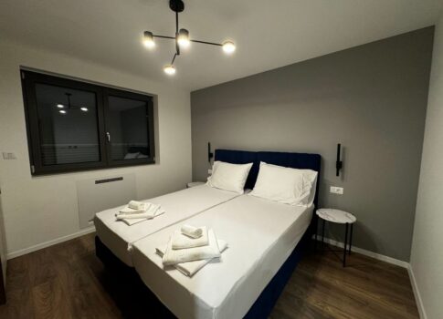 ISZTRIA, POREČ - Luxus apartman a földszinten, fűtött medencével