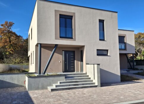 ISZTRIA, LABIN - Ház a városközpontban