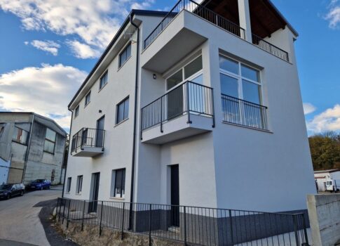 MATULJI, JUŠIĆI - Apartman új épületben