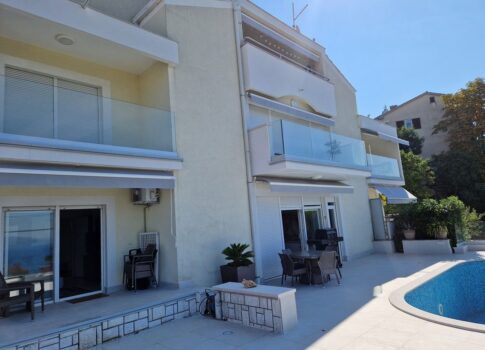 RIJEKA, MARTINKOVAC - Villa úszómedencével