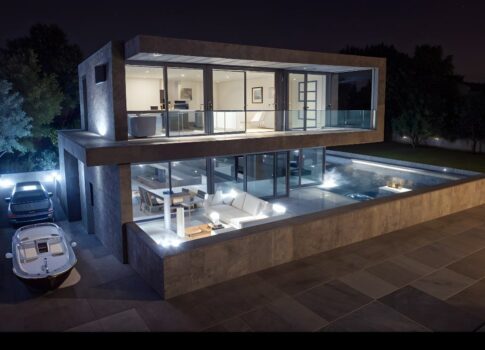 UMAG, SAVUDRIJA - luxusvilla úszómedencével a Kempinski és Petram üdülőhelyek közelében, közel a strandhoz!