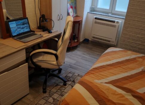 RIJEKA, KÖZPONT - 3BR+LR parkosított udvarral