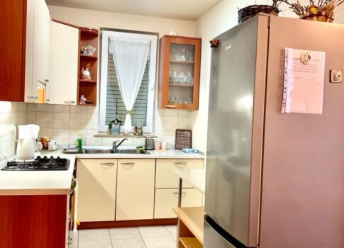 VIŠKOVO - 1 hálószoba + nappali egy újabb épületben, csendes helyen, parkolóval