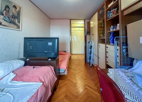 RIJEKA, GORNJA VEŽICA - 2 hálószoba + nappali, 1. emelet, a legkeresettebb helyen