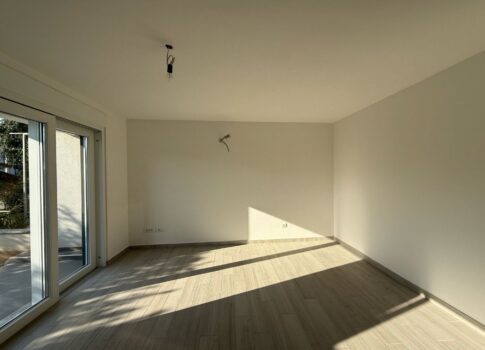 ISZTRIA, MEDULIN - Két apartman a földszinten kerttel