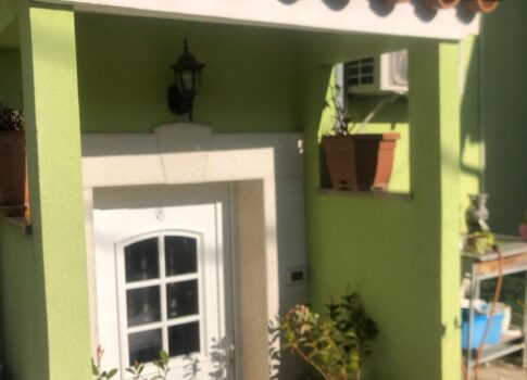 CRES SZIGET, VALUN – Ház két apartmannal a tenger közelében – ideális lakhatásra és/vagy turizmusra!