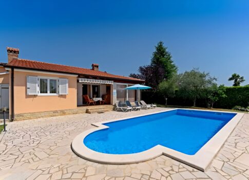 ISZTRIA, POREČ - Ház úszómedencével